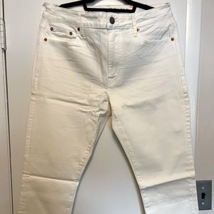 Slim fit AE white jeans - Never Worn